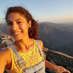 Meet your Posher, Ana