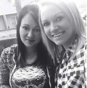 Meet your Posher, Leslie