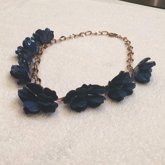 Tory Burch Pentier Multi Flower Necklace in Blue - Picture 2 of 4