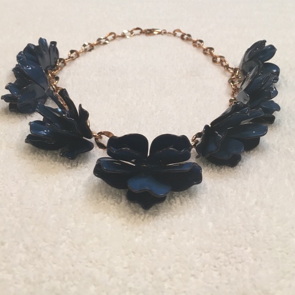 Tory Burch Pentier Multi Flower Necklace in Blue - Picture 4 of 4