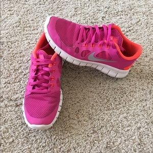 Nike free 5.0 ---SOLD