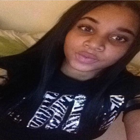 Meet your Posher, Ayana - Picture 1 of 1