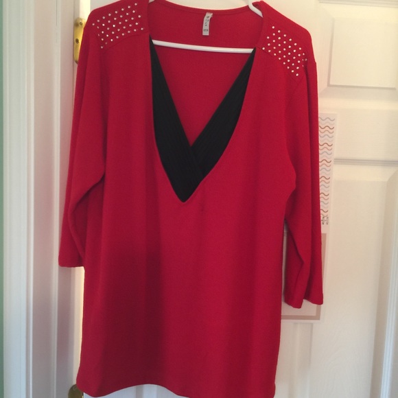 Red and black shirt sleeve sweater