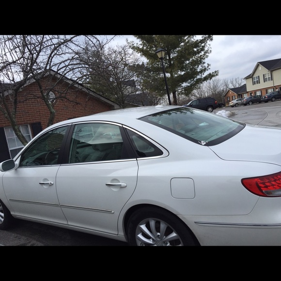 Hyundai ,Azera - Picture 3 of 4