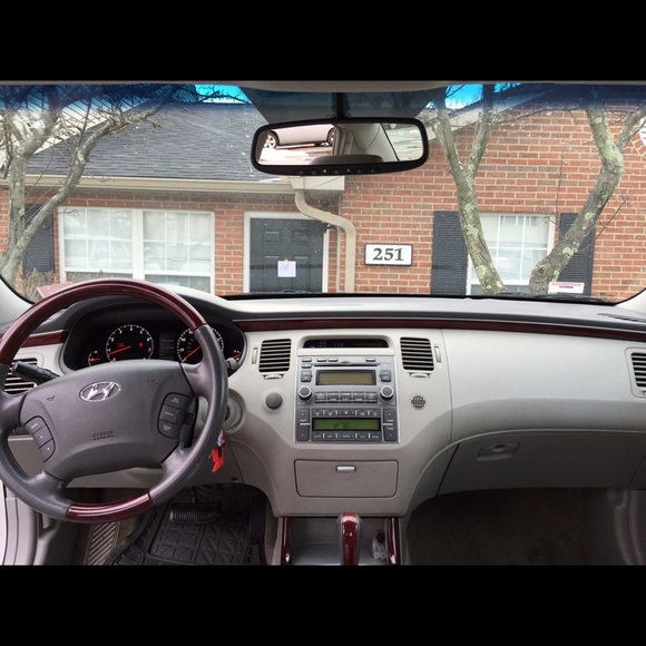 Hyundai ,Azera - Picture 4 of 4