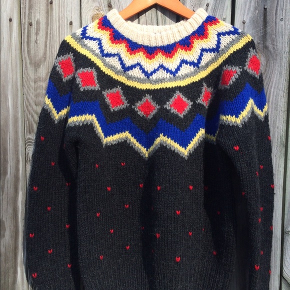 Vintage Icelandic wool fair isle sweater