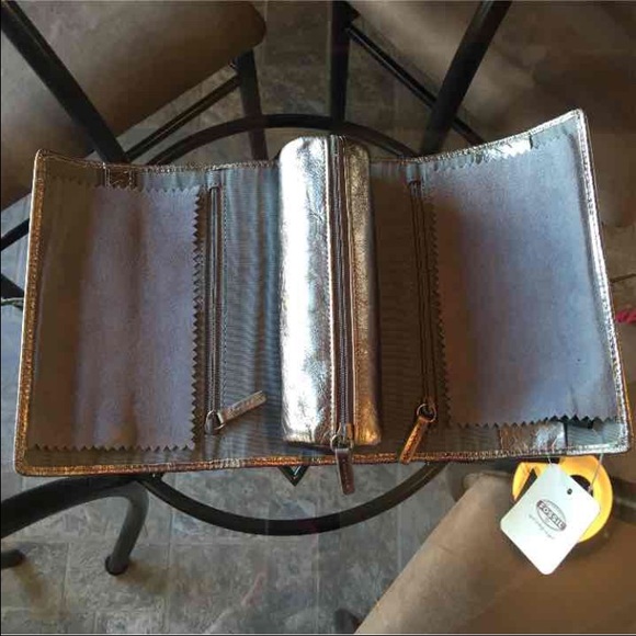 NWT FOSSIL JEWELRY ROLL