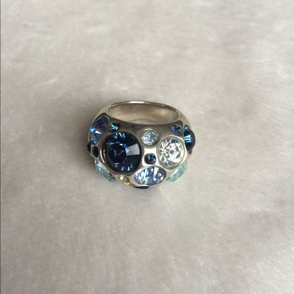 Pre-loved blue ring !💙