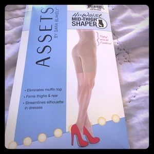 ASSETS Hi-Waist Mid-Thigh Shaper NWT
