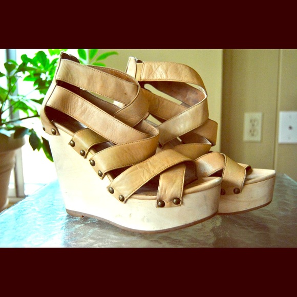 Tan strappy wedges