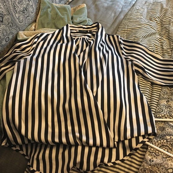 Long sleeve striped top