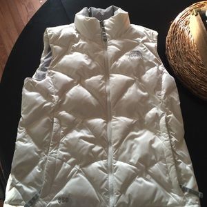 North face white puffer vest