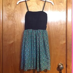 Short, navy blue/patterned dress
