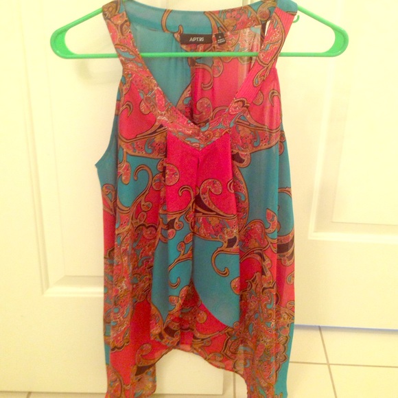 Flowy Tank