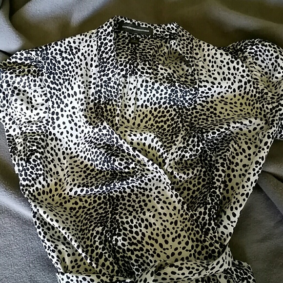 Wrap dress - Picture 1 of 4