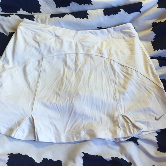 Nike tennis skirt