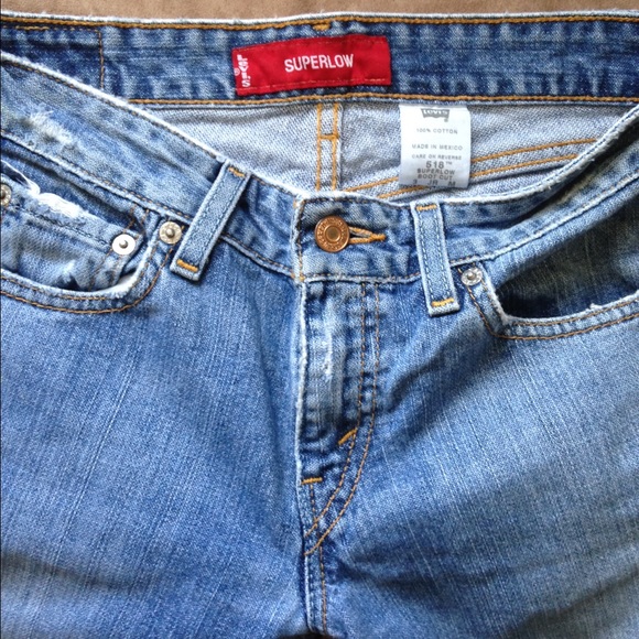 Levis 518 Super Low Bootcut Jeans