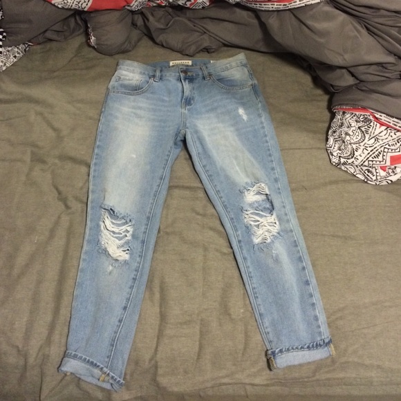 Skinny boyfriend jeans.