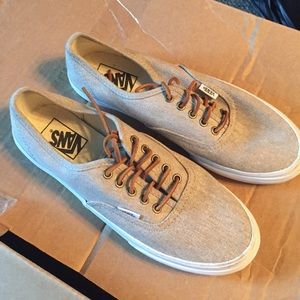 Tan vans