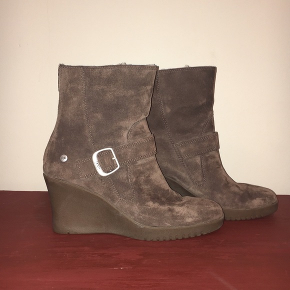 Ugg Gisella Wedge Boot