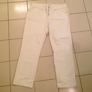 White Cropped Jeans