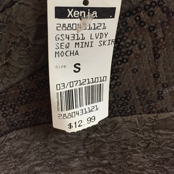Skirt - Picture 2 of 3