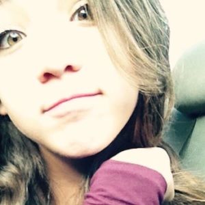 Meet your Posher, Madelyn