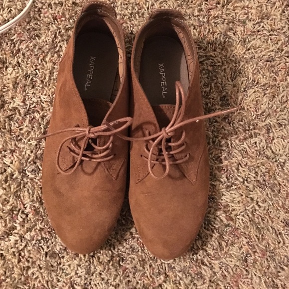 Shoes - Picture 2 of 4