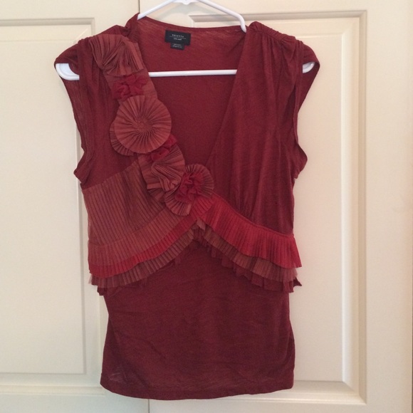 Beautiful Deletta for Anthro rust shirt