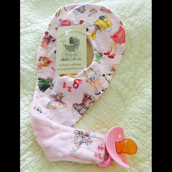 SOLD! NWT Girl Baby's hat/bonnet and bib/pacifier - Picture 4 of 4