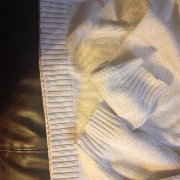 Nautica Jeans Men's Sweater - Picture 3 of 3