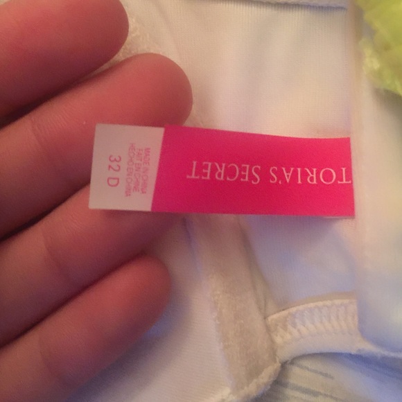 Bathing suit - Picture 3 of 3