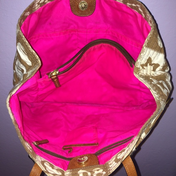 Dooney and Bourke Large Tote - Picture 2 of 4