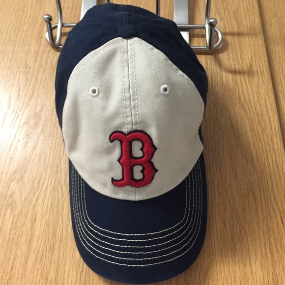 Two toned baseball cap