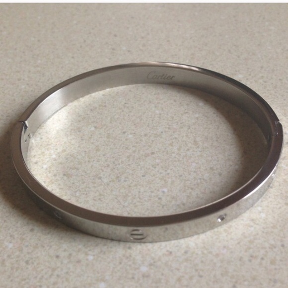 Love Bangle