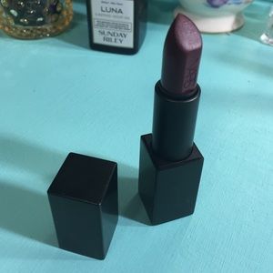 NARS Audacious Lipsick - Liv