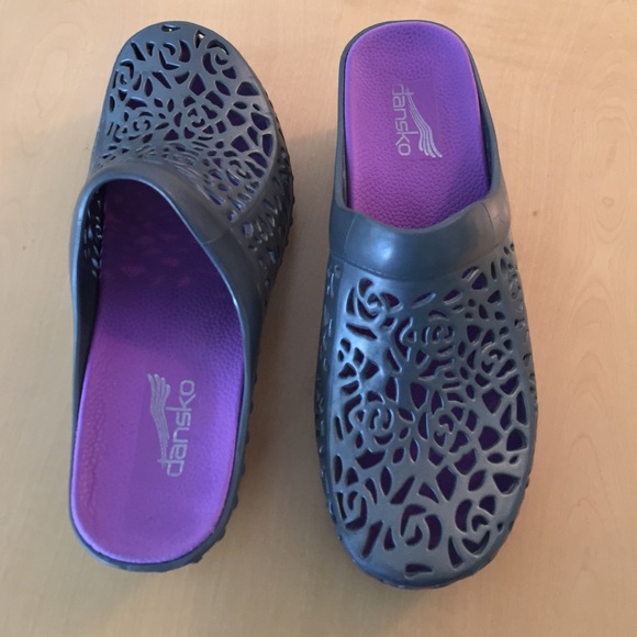 Dansko Pippa Vegan Clog