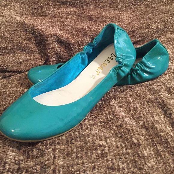 Delman 'Mona' Flats - Picture 4 of 4