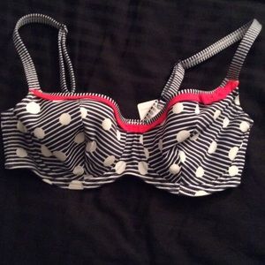 Bikini top and matching bottom