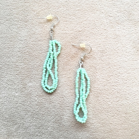 💗Mint Green Earrings💗