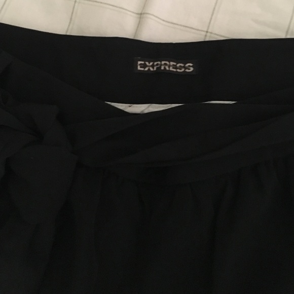 Express shorts - Picture 3 of 4