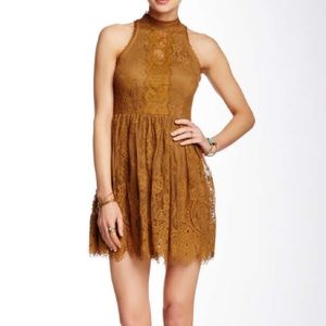 💥SALE💥 Free People Lace Mini Dress Golden Color
