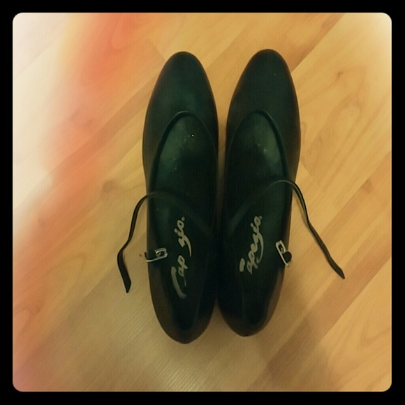 Capezio dancer shoes