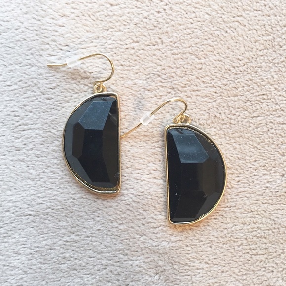 💗Black Statement Earrings💗