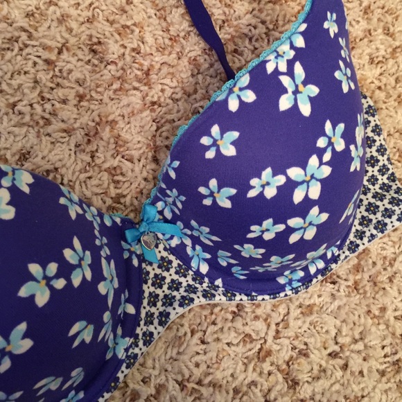 Victoria's Secret Other - VS Body by Victoria Lined Demi