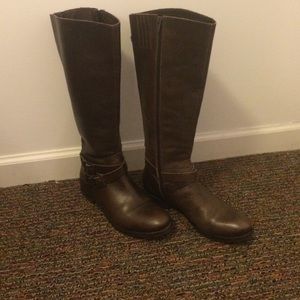 Brown leather riding boots!