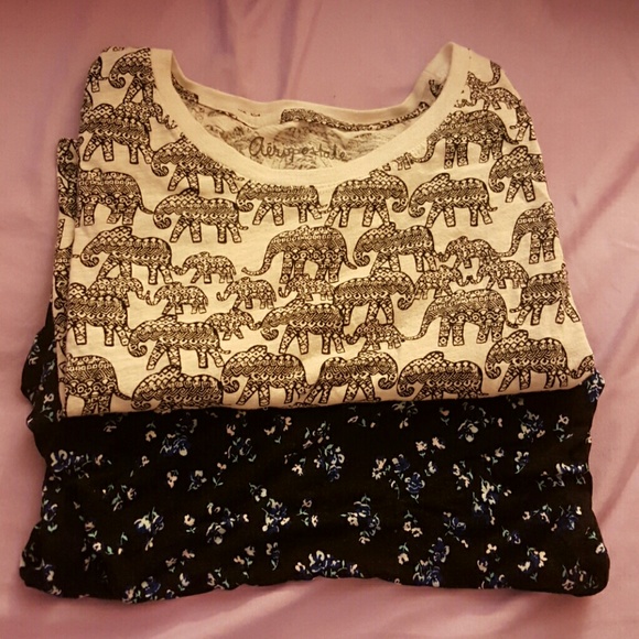 Bundle of 2 Aeropostale crop tops!