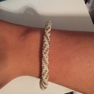 LILY AND LAURA BRACELET!