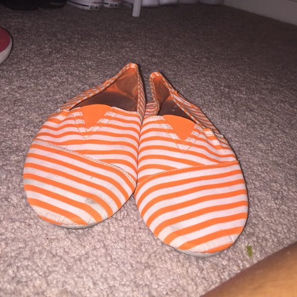 Flats - Picture 2 of 2