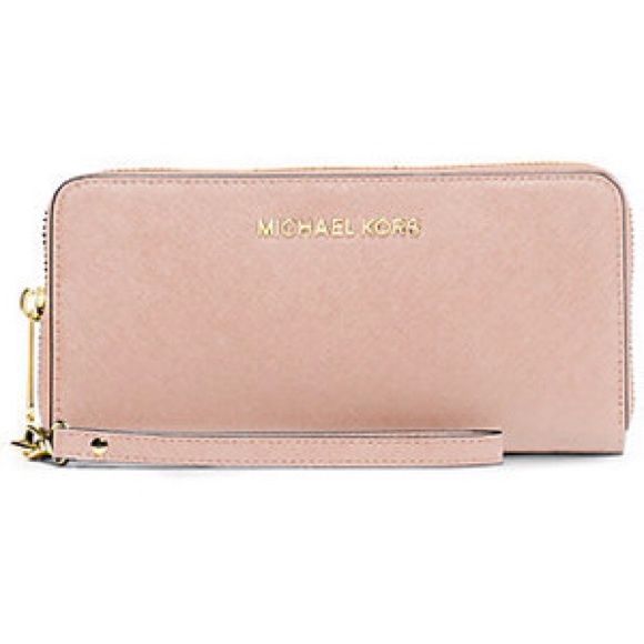 ✨Brand New Michael Kors Jet Set Wristlet✨